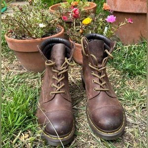Dr Martens Alexandra 6-eye padded collar boot in dark brown with heel!